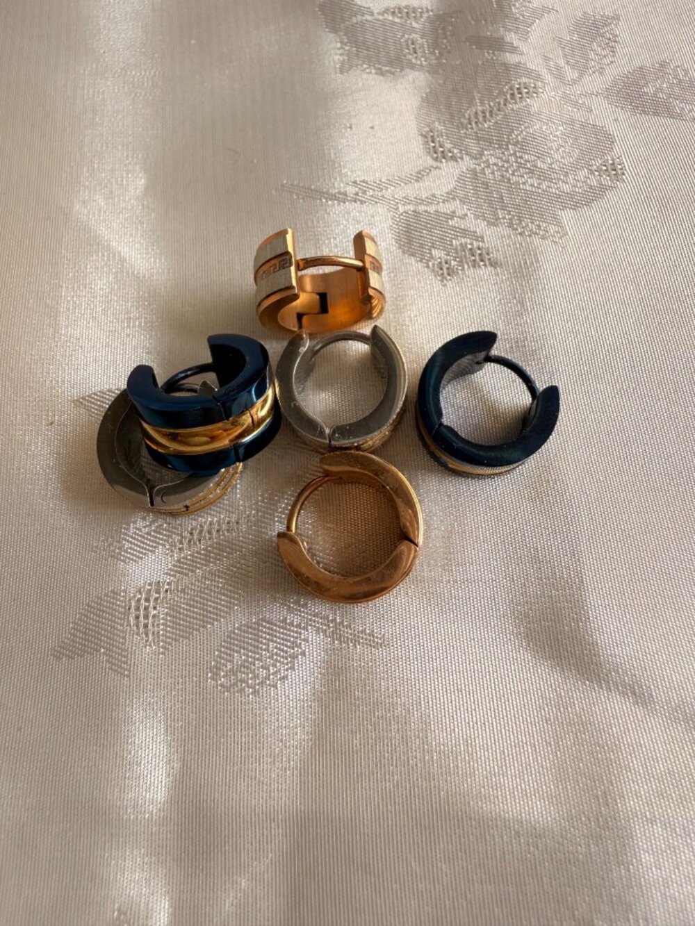 Set Of 4 Stainless Steel Hinged Hoop Cuff Earrings - Gold, Silver & Blue - Picture 6 of 8